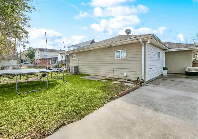 13th image of 4925 Feliciana Dr, New Orleans, LA 70126 | MLS# 2541780