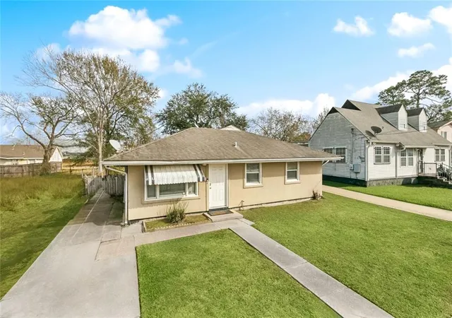 2nd image of 4925 Feliciana Dr, New Orleans, LA 70126 | MLS# 2541780