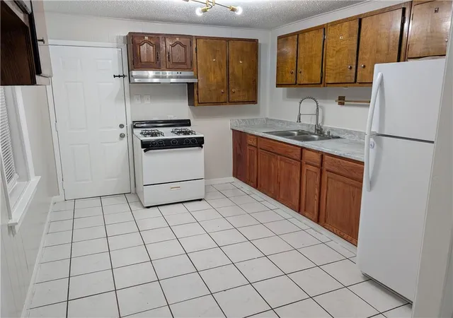 Homes for sale in Harvey, LA | 1941 Estalote Ave, Harvey, LA 70058 | MLS# 2539235
