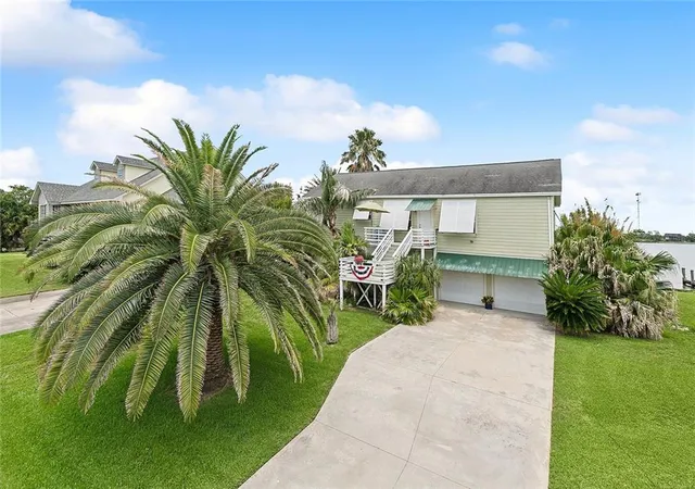 1st image of 4551 Veronese St, New Orleans, LA 70129 | MLS# 2541950