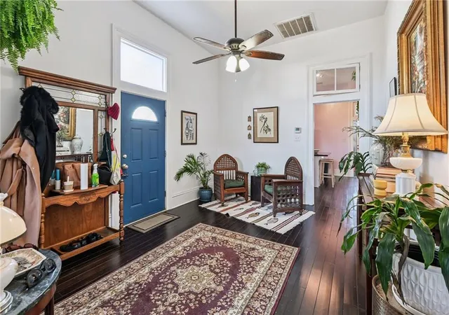 Homes for sale in New Orleans, LA | 1602 Louisa St, New Orleans, LA 70117 | MLS# 2541600