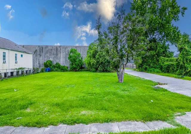1st image of 305 07 Leboeuf St, New Orleans, LA 70114 | MLS# 2542026
