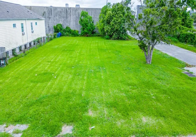 2nd image of 305 07 Leboeuf St, New Orleans, LA 70114 | MLS# 2542026