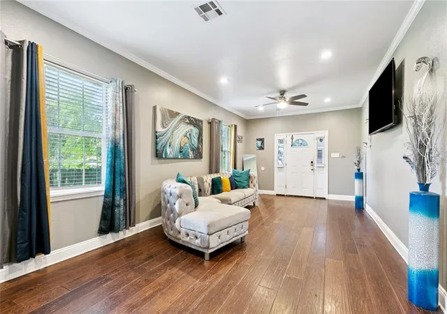 2nd image of 1010 Lamanche St, New Orleans, LA 70117 | MLS# 2542029
