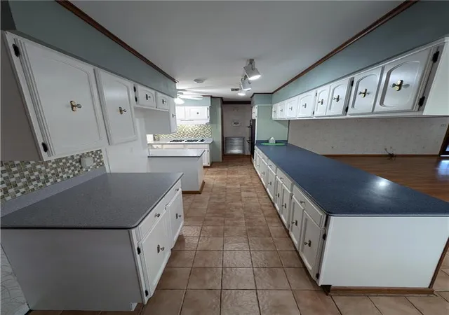 Photo 3 of Single family home for sale at 901 Rosa Ave, Metairie, LA 70005 | MLS# 2538533 | Listing updated on 2026-07-30