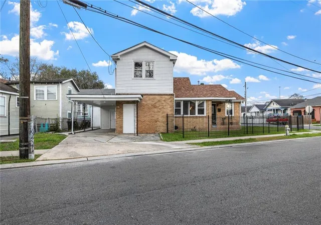 2nd image of 2501 Sage St, New Orleans, LA 70122 | MLS# 2541798