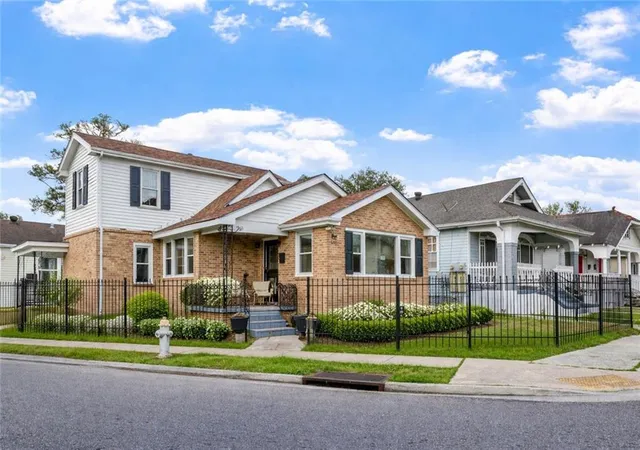 3rd image of 2501 Sage St, New Orleans, LA 70122 | MLS# 2541798