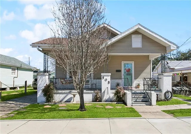 1st image of 505 Allo Ave, Marrero, LA 70072 | MLS# 2542146