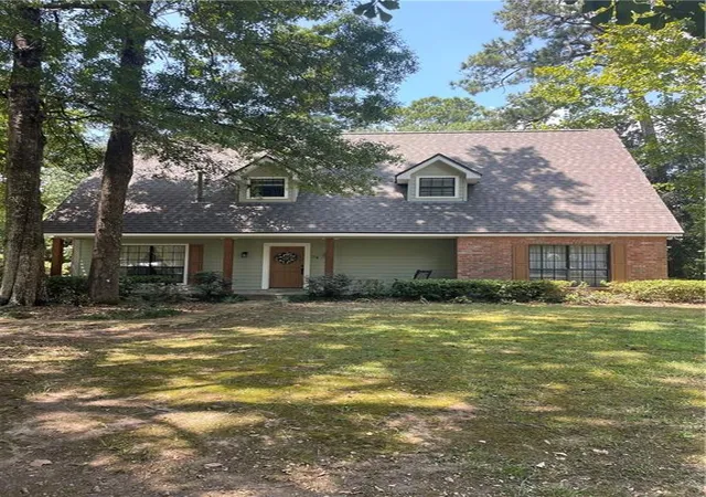 1st image of 34 Kathleen Dr, Covington, LA 70433 | MLS# 2542325
