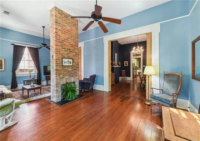 Homes for sale in New Orleans, LA | 618 Belleville St, New Orleans, LA 70114 | MLS# 2542326
