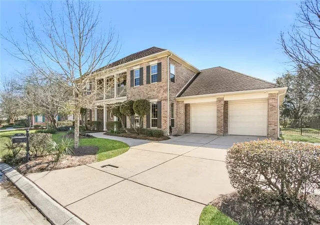 3rd image of 19 Pinehurst Dr, New Orleans, LA 70131 | MLS# 2531064