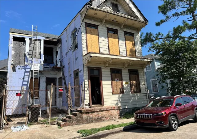 Homes for sale in New Orleans, LA | 815 N Robertson St, New Orleans, LA 70116 | MLS# 2542589