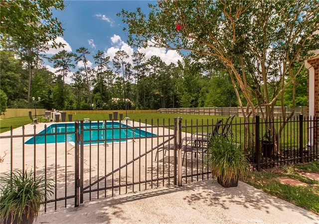3rd image of 42251 Jefferson Dr, Hammond, LA 70403 | MLS# 2543109