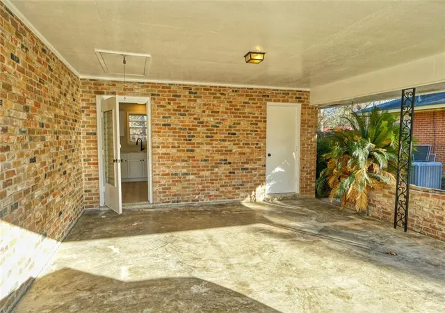 Homes for sale in Baton Rouge, LA | 3174 Oakcrest Dr, Baton Rouge, LA 70814 | MLS# 2543127