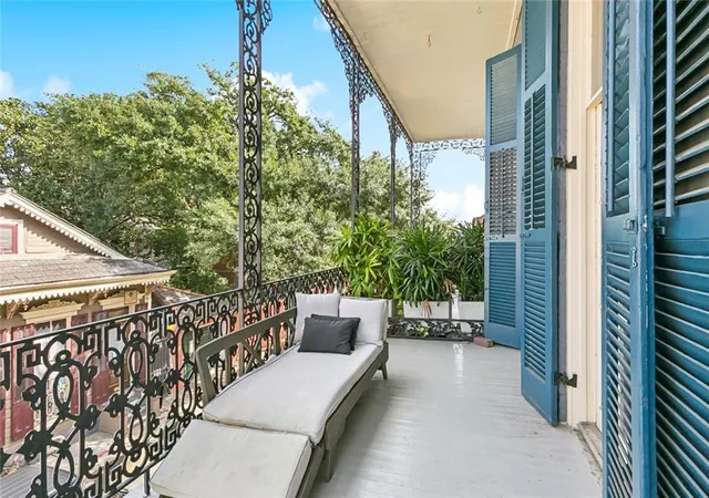 2nd image of 718 Barracks St, New Orleans, LA 70116
