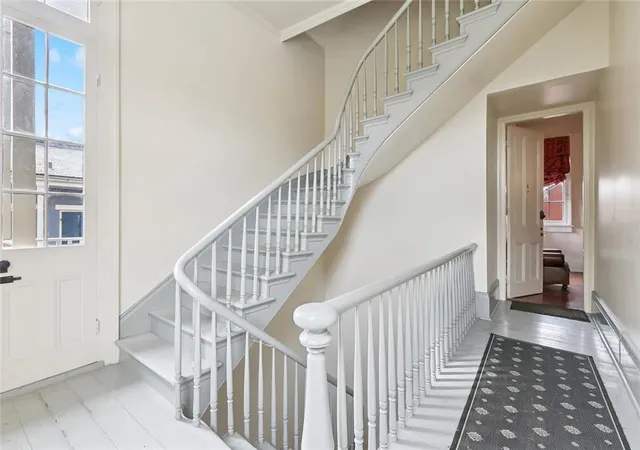 3rd image of 718 Barracks St, New Orleans, LA 70116