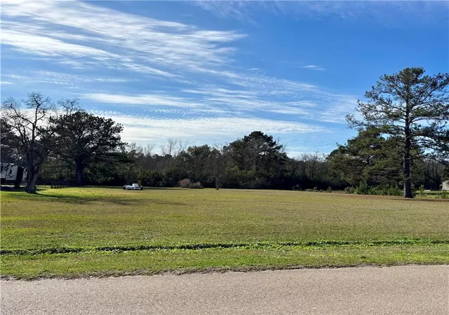 25th image of 15184 Arleen Normand Dr, Covington, LA 70435 | MLS# 2540339