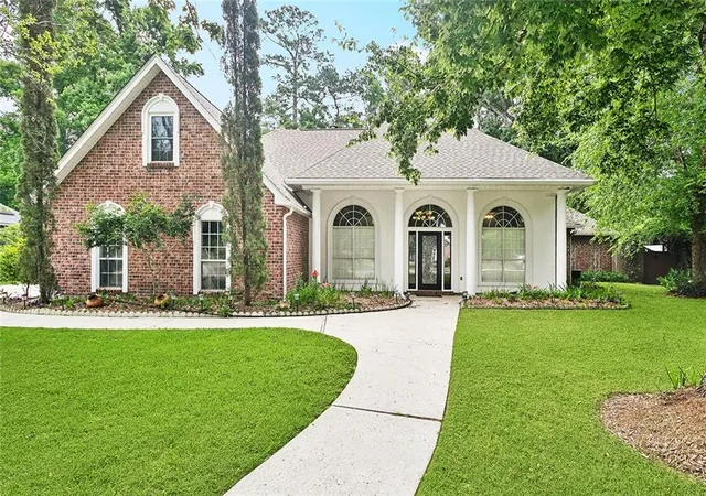 1st image of 1306 Woodmere Dr, Mandeville, LA 70471 | MLS# 2543648