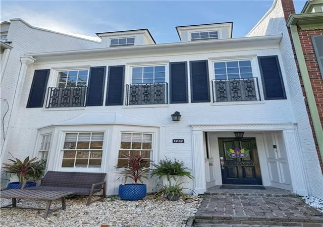 3rd image of 1212 Aline St, New Orleans, LA 70115 | MLS# 2543769