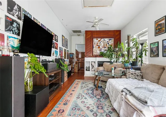 3rd image of 2755 Palmyra St, New Orleans, LA 70119 | MLS# 2543854