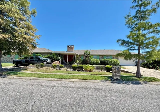 2nd image of 4631 Alba Rd, New Orleans, LA 70129 | MLS# 2543846