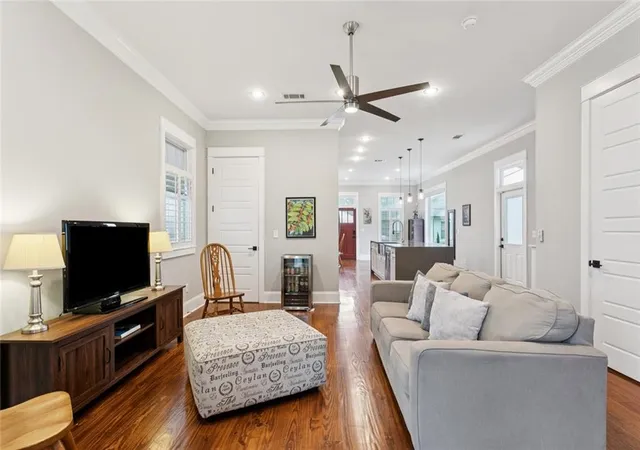 Homes for sale in New Orleans, LA | 5306 Wildair Dr, New Orleans, LA 70122 | MLS# 2543901