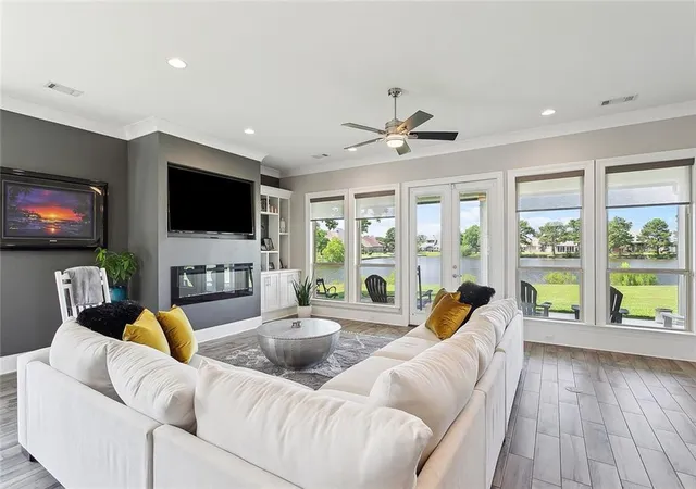 Photo 3 of Single family home for sale at 317 E Augusta Ln, Slidell, LA 70458 | MLS# 2544140 | Listing updated on 2026-05-18