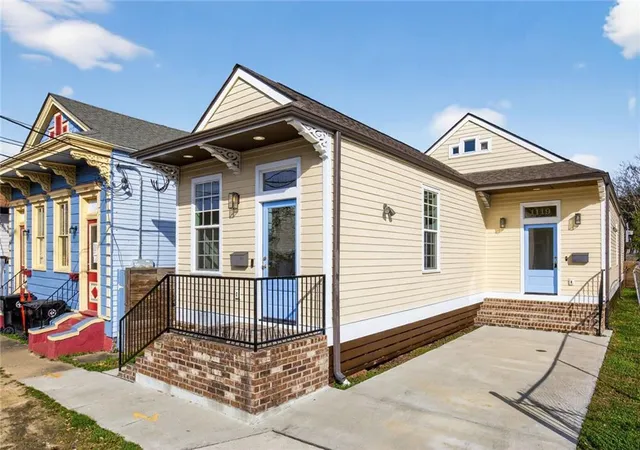 Homes for sale in New Orleans, LA | 1119 21 Bartholomew St, New Orleans, LA 70117 | MLS# 2544181