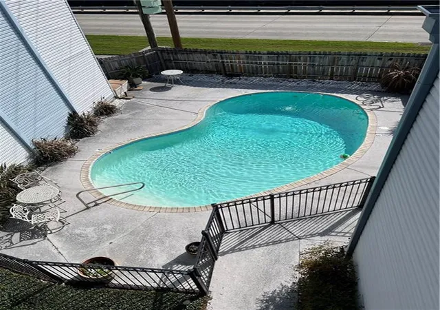 Homes for sale in Metairie, LA | 2201 Houma Boulevard, Metairie, LA 70001 | Houzeo