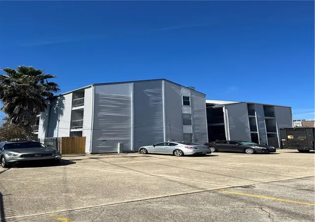 Homes for sale in Metairie, LA | 2201 Houma Blvd #310, Metairie, LA 70001 | MLS# 2543063