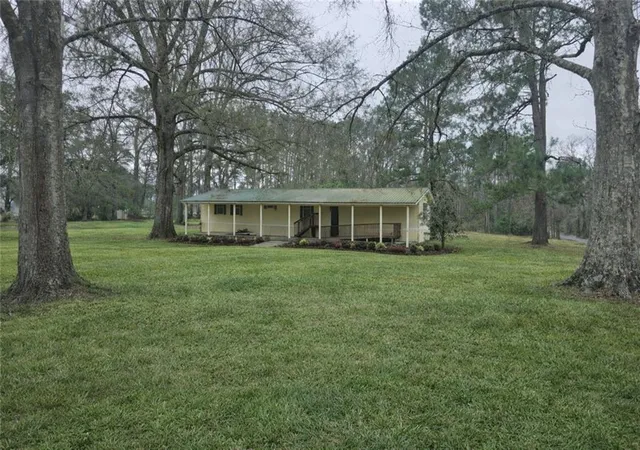 Homes for sale in Roseland, LA | 12462 Steptoe Rd, Roseland, LA 70456 | MLS# 2543361