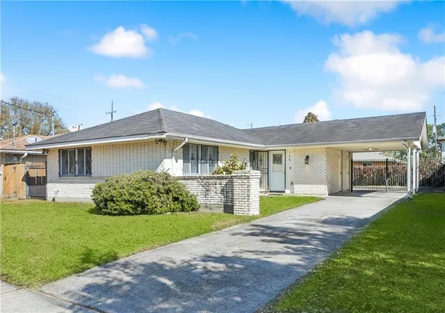 Photo 1 of Sale Pending at 4565 Camelot Dr, New Orleans, LA 70127 | MLS# 2544298 | Listing updated on 2026-06-15
