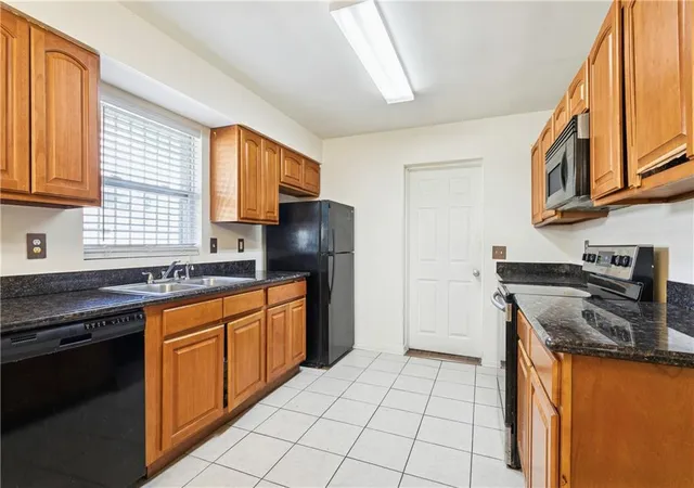 Photo 4 of Sale Pending at 4565 Camelot Dr, New Orleans, LA 70127 | MLS# 2544298 | Listing updated on 2026-06-15