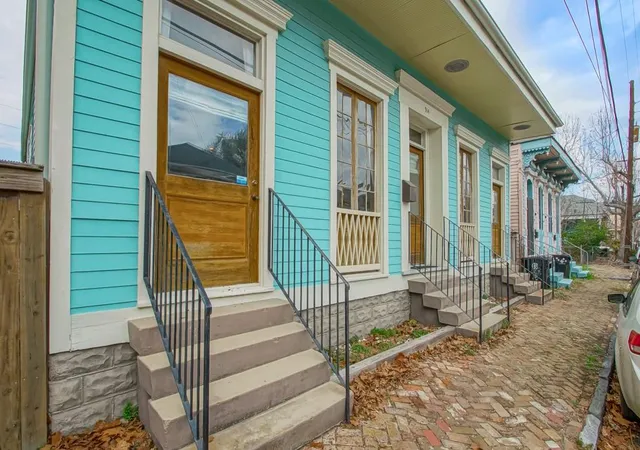 Homes for sale in New Orleans, LA | 914 Montegut St, New Orleans, LA 70117 | MLS# 2543717