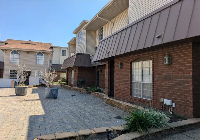 Condo for sale at 2509 Giuffrias Ave #621, Metairie, LA 70001 | MLS# 2544545