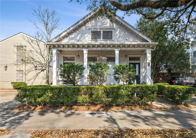 Homes for sale in New Orleans, LA | 833 Louisiana Avenue, New Orleans, LA 70115 | Houzeo