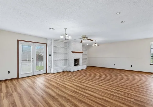 Photo 3 of Single family home for sale at 4241 Beaune Dr, Kenner, LA 70065 | MLS# 2544120 | Listing updated on 2026-03-06