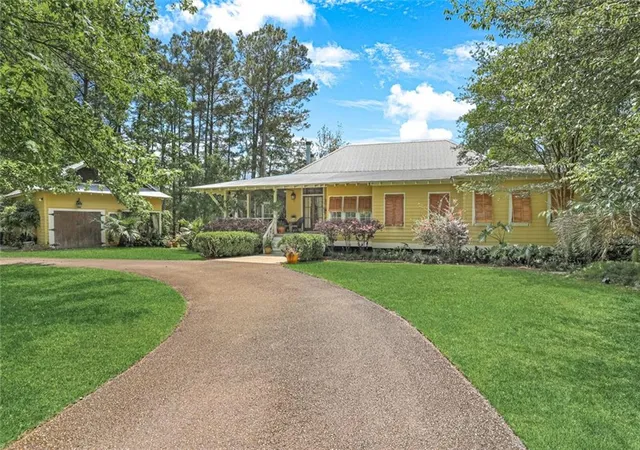 Photo 2 of Single family home for sale at 119 Shirmac Dr, Slidell, LA 70461 | MLS# 2544048 | Listing updated on 2026-07-27