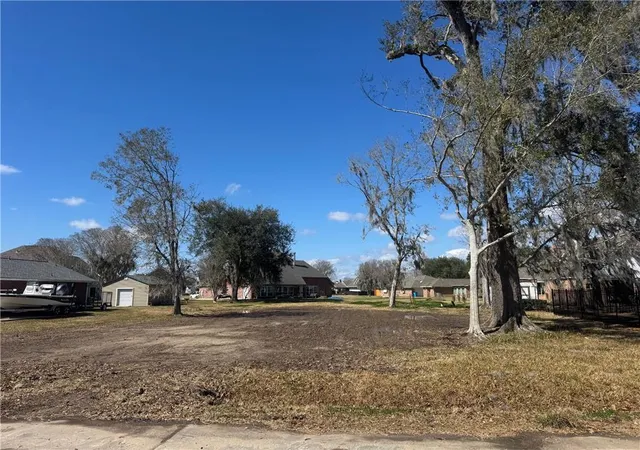 Homes for sale in Luling, LA | 616 Willowdale Blvd, Luling, LA 70070 | MLS# 2544526
