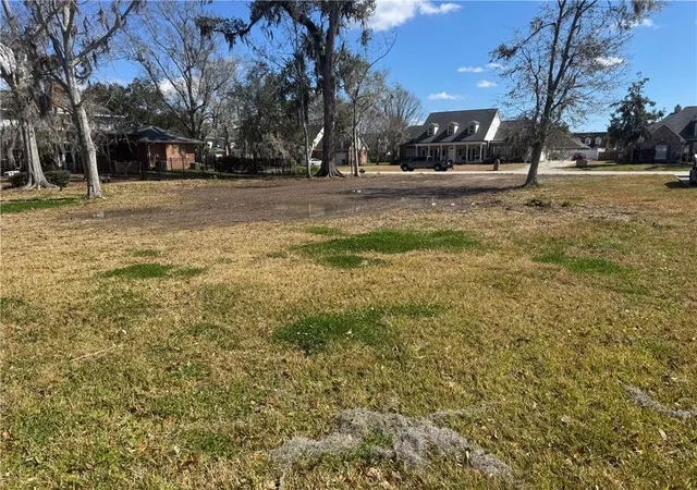 Homes for sale in Luling, LA | 616 Willowdale Blvd, Luling, LA 70070 | MLS# 2544526