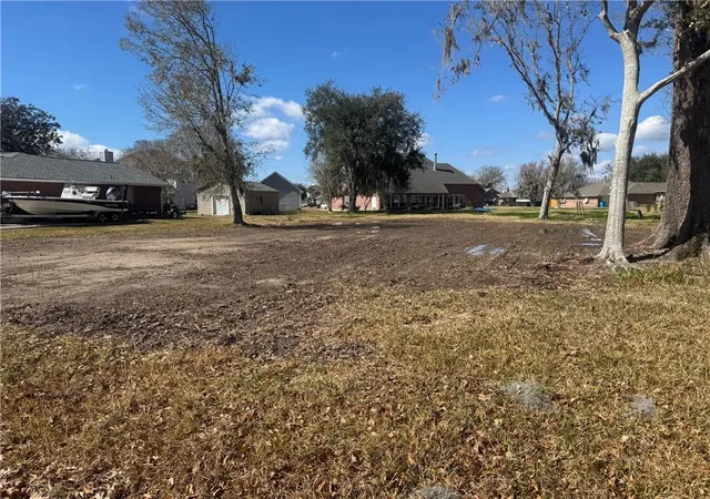 Homes for sale in Luling, LA | 616 Willowdale Blvd, Luling, LA 70070 | MLS# 2544526