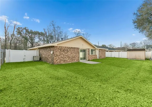Homes for sale in Luling, LA | 214 Coronado Dr, Luling, LA 70070 | MLS# 2544575