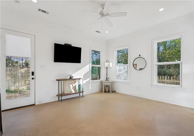 2nd image of 710 N Monroe St, Covington, LA 70433 | MLS# 2544769