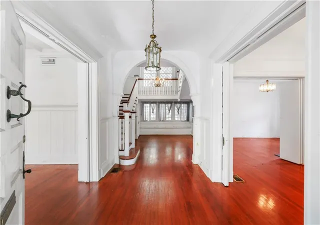 5th image of 2701 Prytania St, New Orleans, LA 70130 | MLS# 2544821