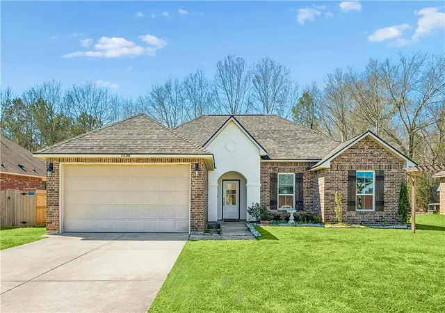 Homes for sale in Ponchatoula, LA | 39301 Franklin St, Ponchatoula, LA 70454 | MLS# 2544950