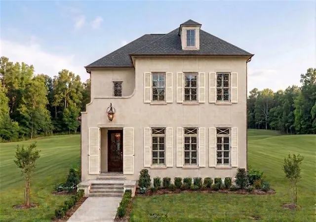 Photo 1 of Single family home for sale at 6810 Canal Blvd, New Orleans, LA 70124 | MLS# 2545100 | Listing updated on 2026-06-04