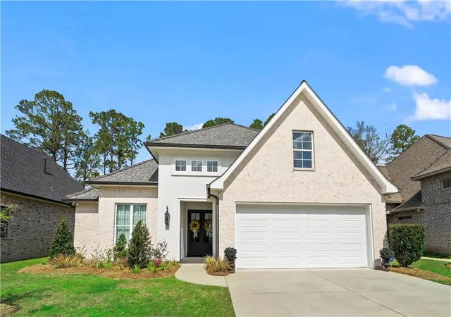 1st image of 124 Natchez Ct, Covington, LA 70433 | MLS# 2545137