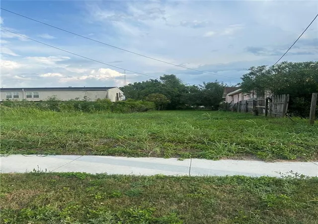 Photo 1 of Land for sale at 2722 Benefit St, New Orleans, LA 70122 | MLS# 2545392 | Listing updated on 2026-04-06