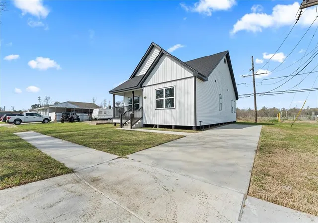 Homes for sale in Avondale, LA | 236 Ruth Dr, Avondale, LA 70094 | MLS# 2544779