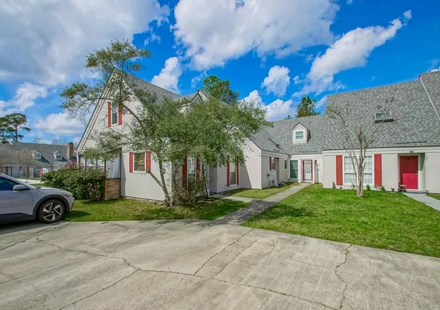 2nd image of 51 Hollycrest Blvd #51, Covington, LA 70433 | MLS# 2543838